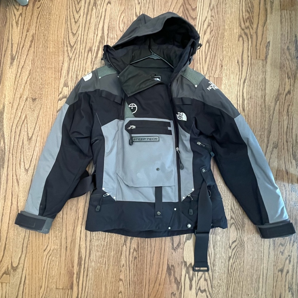 Women’s size small The North Face Steep Tech jacket